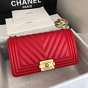 Chanel Medium Boy Bag Chevron Gold-tone Metal Grained Leather Red A67086 25cm - 1