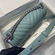 Chanel Medium Boy Bag Chevron Black-tone Metal Grained Leather Blue A67086 25cm - 6