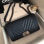 Chanel Medium Boy Bag Chevron Black-tone Metal Grained Leather Dark Blue A67086 25cm - 1