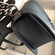 Chanel Medium Boy Bag Chevron Black-tone Metal Grained Leather Dark Blue A67086 25cm - 5