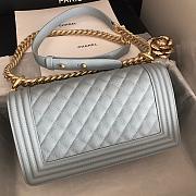 Chanel Medium Boy Bag Classic Gold-tone Metal Grained Leather Cornflower A67086 25cm - 2