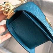 Chanel Medium Boy Bag Classic Gold-tone Metal Grained Leather Ocean Blue A67086 25cm - 4