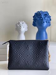 Louis Vuitton Coussin BB Monogram Leather Black M59389 20x16x12cm - 6