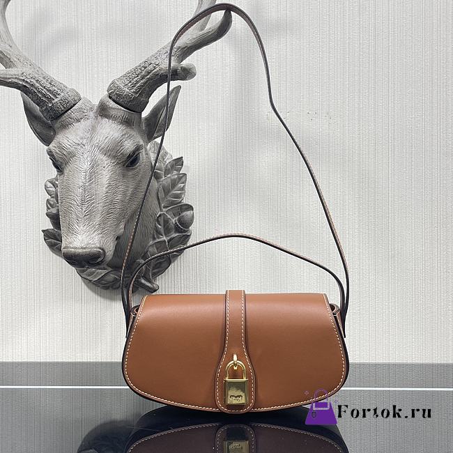 Celine Clutch On Strap Smooth Leather Tan 10I593DQ1 18×8×5cm - 1