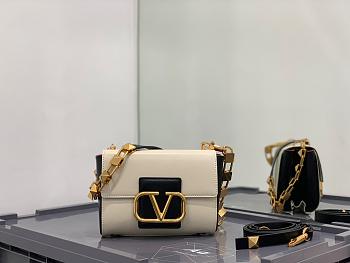 Valentino Stud Sign Grainy Leather Shoulder Bag White/Black XW2B0J96CPD0NO 20x15x7cm