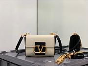 Valentino Stud Sign Grainy Leather Shoulder Bag White/Black XW2B0J96CPD0NO 20x15x7cm - 4