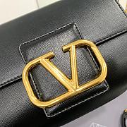 Valentino Stud Sign Grainy Leather Shoulder Bag Black XW2B0J96CPD0NO 20x15x7cm - 3
