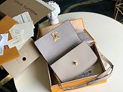 Louis Vuitton Lockme Clutch Beige M56088 23.5x16x5.5cm - 3