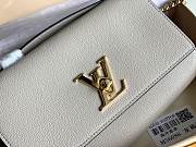 Louis Vuitton Lockme Clutch Beige M56088 23.5x16x5.5cm - 2