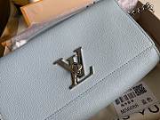 Louis Vuitton Lockme Clutch Blue M56088 23.5x16x5.5cm - 2