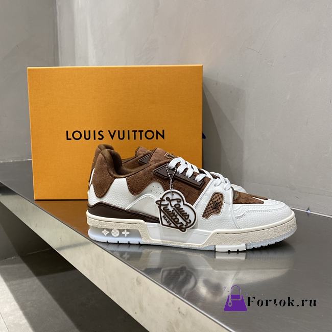 Louis Vuitton Trainer Sneaker 1A9IQH Brown - 1