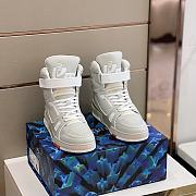 Louis Vuitton Trainer Sneaker 1A5A0D White  - 3