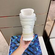 Louis Vuitton Trainer Sneaker 1A5A0D White  - 4