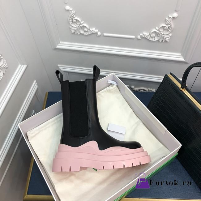 Bottega Veneta Tire two-tone Boots Light Pink - 1