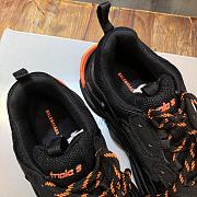 Balenciaga Triplpe S Clear Sole Black/Neon Orange  - 6