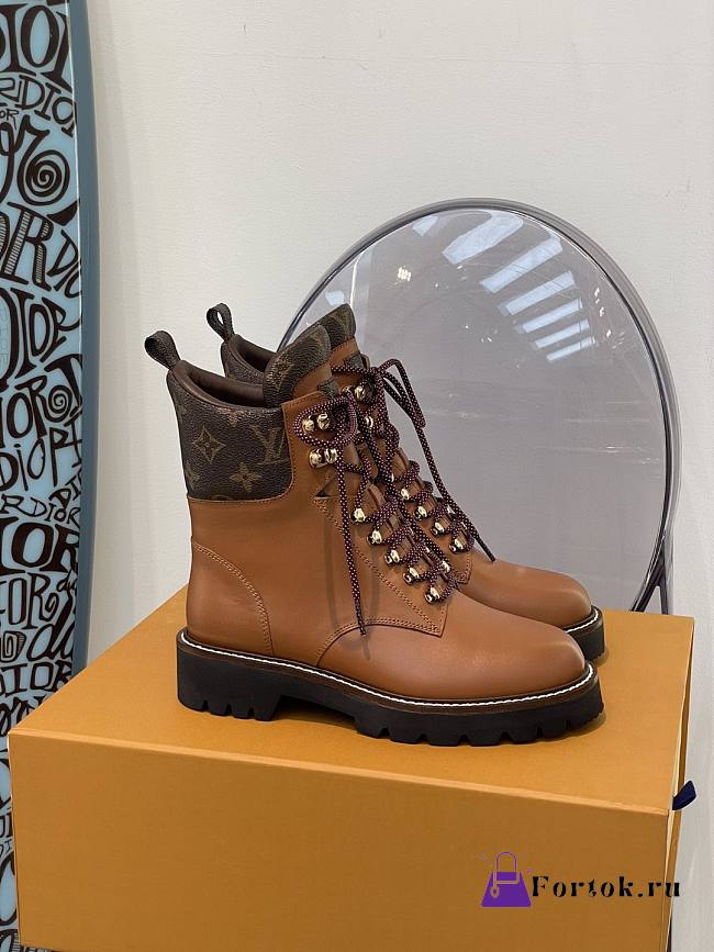 Louis Vuitton Territory Flat Ranger Cognac 1A969V  - 1