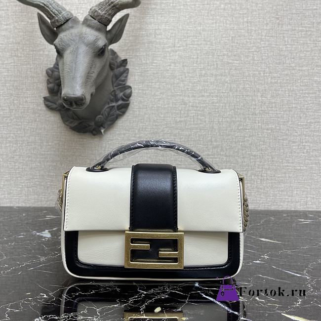 Fendi Mini Baguette Chain Black/White Leather 8BS045 19×5×10cm - 1