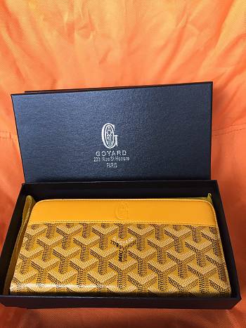 Goyard Matignon Wallet GM Yellow 19cm