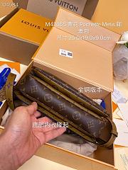 Louis Vuitton Pochette Métis Monogram Reverse M44876 25x19x9cm - 4