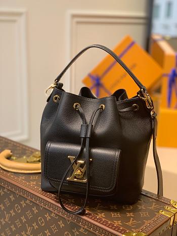 Louis Vuitton Lockme Bucket Bag Black M57687 20x22x13cm