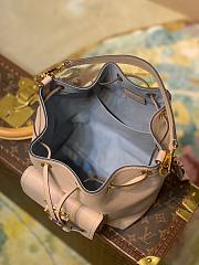 Louis Vuitton Lockme Bucket Bag Greige M57688 20x22x13cm - 3