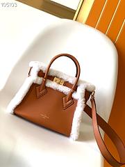 Louis Vuitton On My Side PM Caramel M58918 25x20x12cm - 1