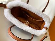 Louis Vuitton On My Side PM Caramel M58918 25x20x12cm - 5