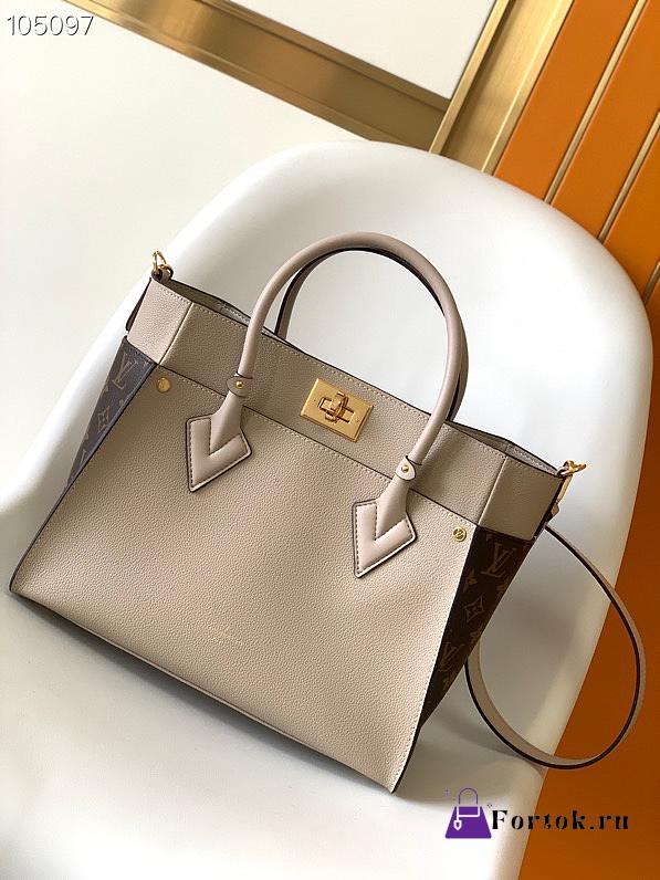 Louis Vuitton On My Side MM Beige M58485 30.5x24.5x14cm - 1