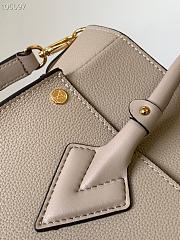 Louis Vuitton On My Side MM Beige M58485 30.5x24.5x14cm - 3