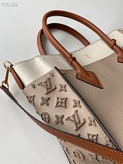 Louis Vuitton On My Side MM Galet M53825 30.5x24.5x14cm - 2