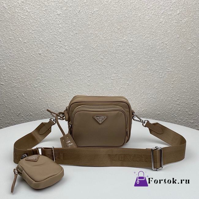 Prada Re-Edition 2005 Hobo Camera Nylon Bag Brown 1BH153 20x15x5cm - 1