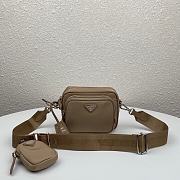 Prada Re-Edition 2005 Hobo Camera Nylon Bag Brown 1BH153 20x15x5cm - 1