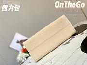 Louis Vuitton Onthego GM Cream M44921 41x34x19cm - 6