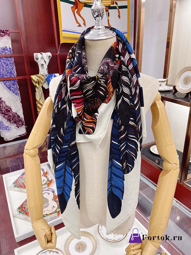 Louis Vuitton Scarf 11 - 1