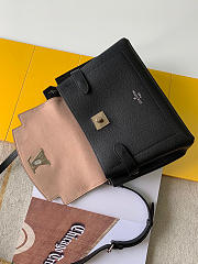 Louis Vuitton Lockme Ever BB Black M53937 28x20x11.5cm - 5