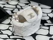 Chanel Shearling Bucket Bag White AS2257 16x18x12cm - 4