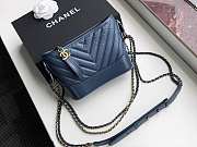 Chanel Small Gabrielle Chevron Hobo Bag Aged Calfskin Navy Blue A91810 20x15x8cm - 4