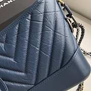 Chanel Small Gabrielle Chevron Hobo Bag Aged Calfskin Navy Blue A91810 20x15x8cm - 5