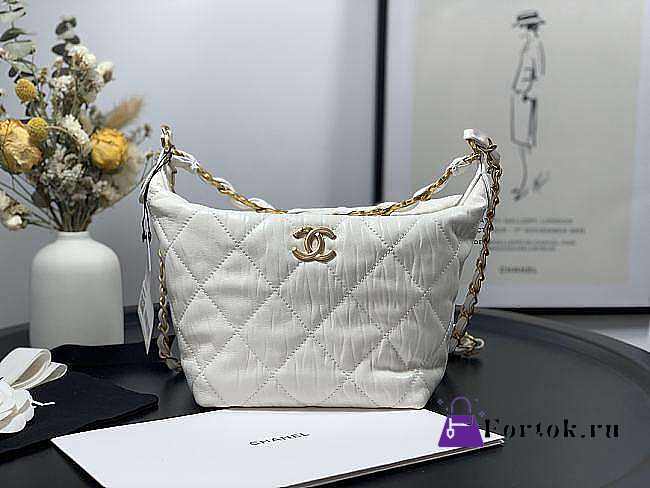 Chanel Hobo Bag White AS2480 15x12.5x18cm - 1