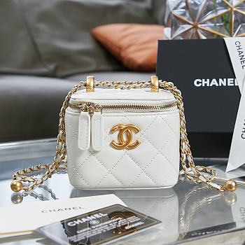 Chanel Small Vanity With Chain Gold-tone Metal White AP2292 8.5×11×7cm