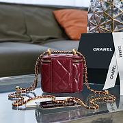 Chanel Small Vanity With Chain Gold-tone Metal Burgundy AP2292 8.5×11×7cm - 4