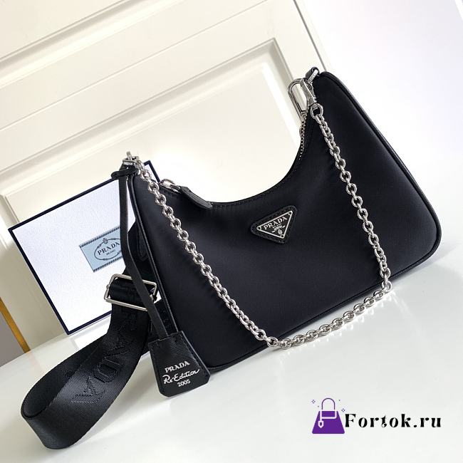 Prada Re-Edition 2005 Nylon Bag Black 1BH204 22x12x6cm - 1