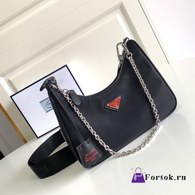 Prada Re-Edition 2005 Nylon Bag Black/Red 1BH204 22x12x6cm - 1