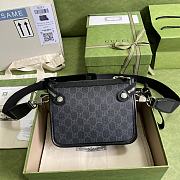 Gucci Messenger Bag With Interlocking G Black 674164 21x16.5x8cm - 4