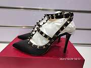 Valentino Rockstud Grainy Calfskin Ankle Strap Pump 100 mm - 4