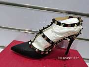Valentino Rockstud Grainy Calfskin Ankle Strap Pump 100 mm - 6