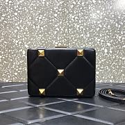 Valentino Romand Stud Box Clutch Black 20x5x14cm - 1