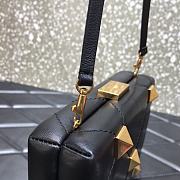 Valentino Romand Stud Box Clutch Black 20x5x14cm - 3