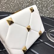 Valentino Romand Stud Box Clutch White 20x5x14cm - 5