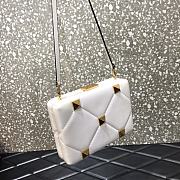 Valentino Romand Stud Box Clutch White 20x5x14cm - 2